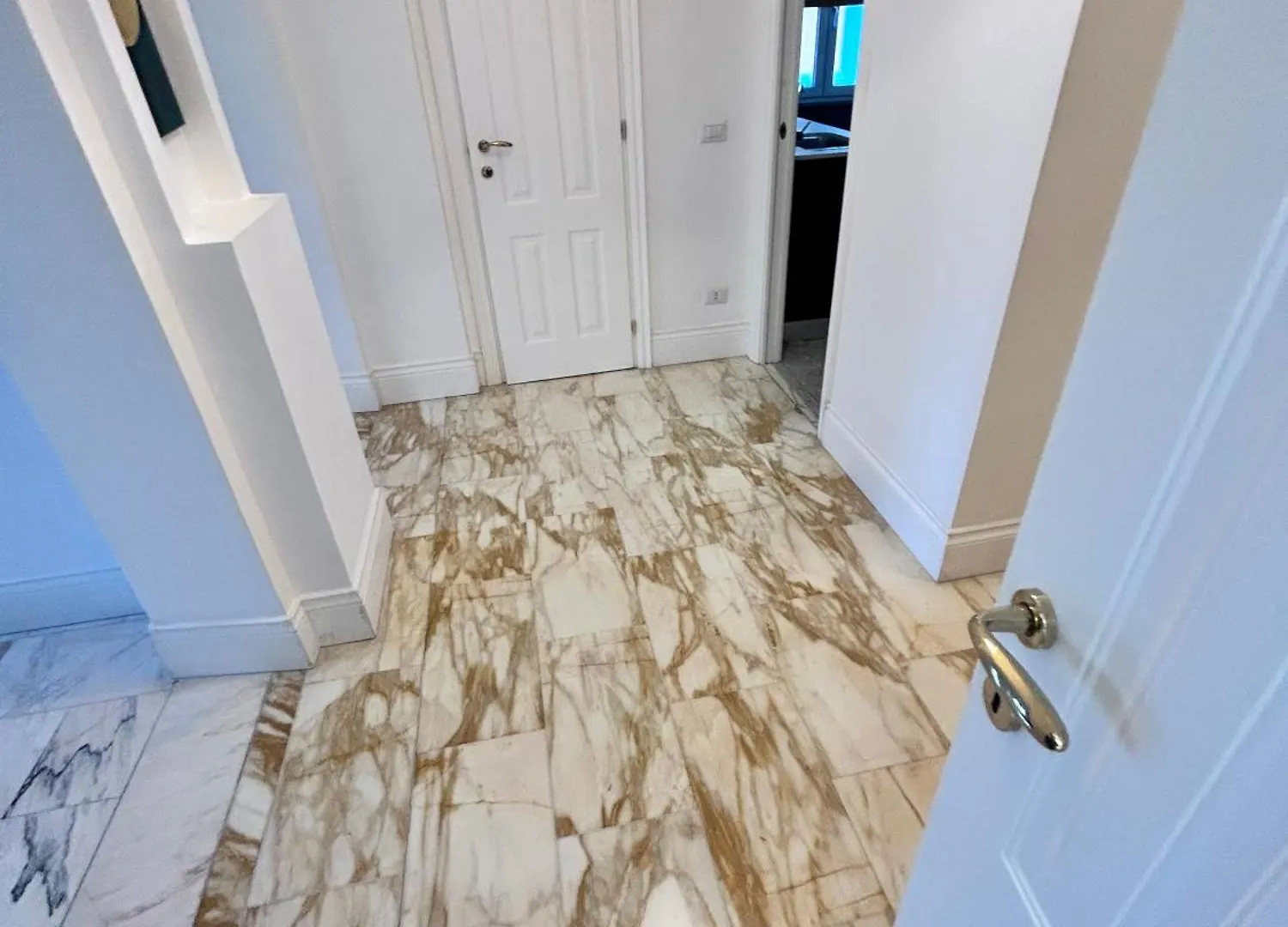 Realty Company Piazza Venezia Apartment Rome Italy