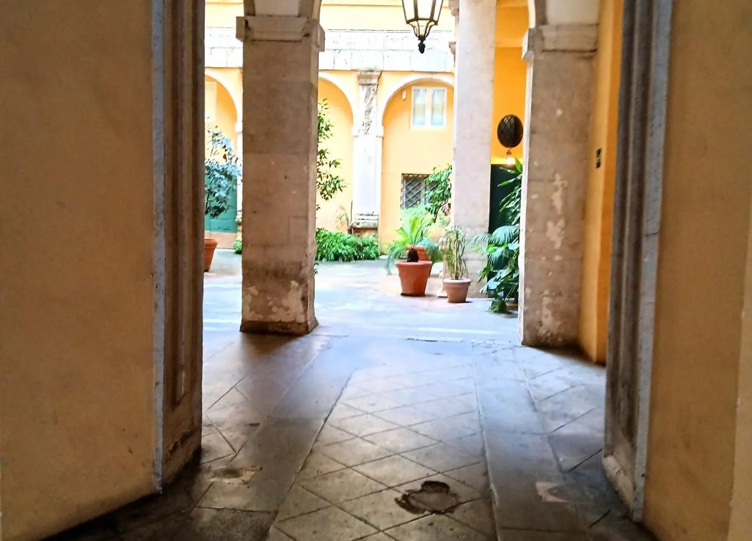 Realty Company Piazza Venezia Apartment Rome